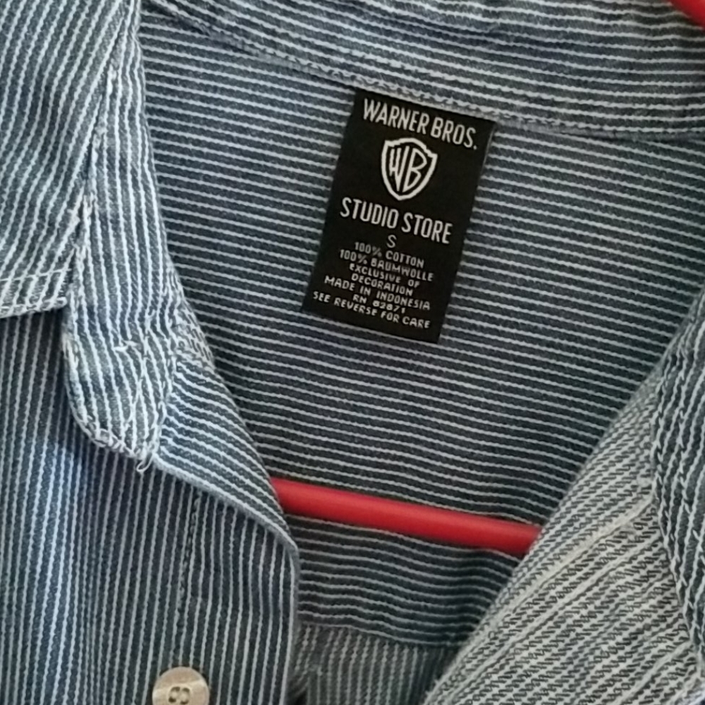 Warner brothers heavy Denim long sleeved shirt - Picture 2 of 7